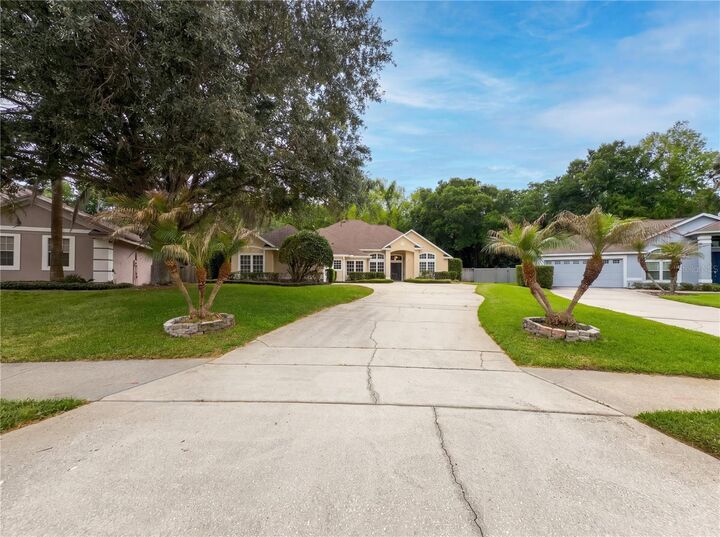 Property Photo:  680 Macglenross Drive  FL 32765 