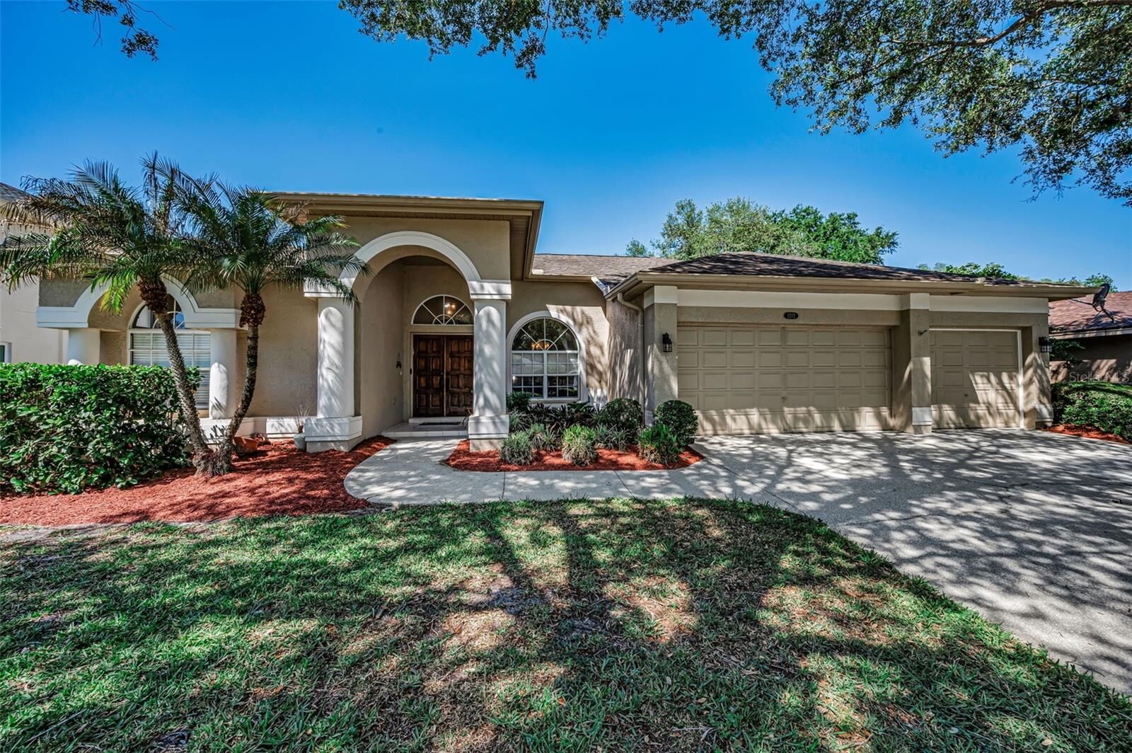 Property Photo: 2272 Warwick Drive FL 34677