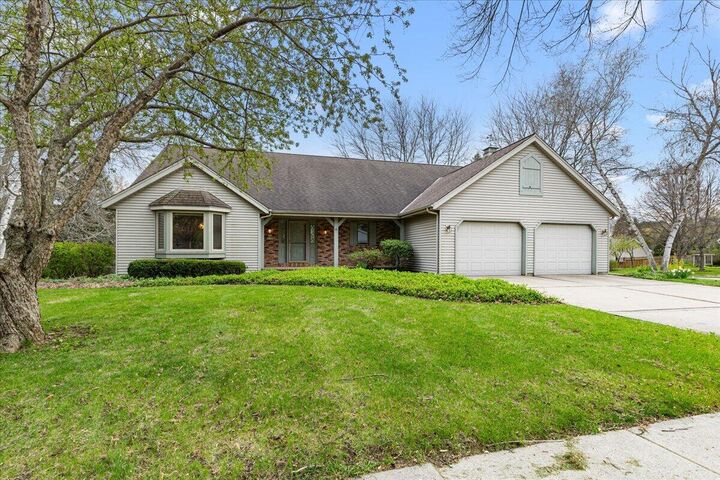 Property Photo:  N95w7155 Coventry Ct  WI 53012 