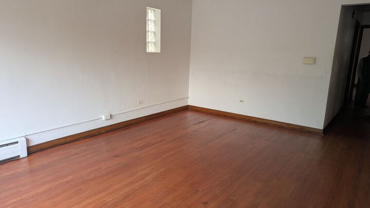 Property Photo:  