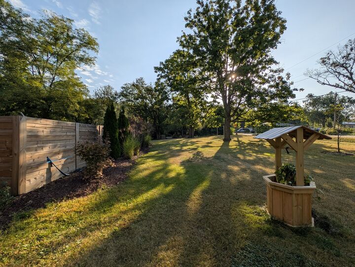 Property Photo:  
