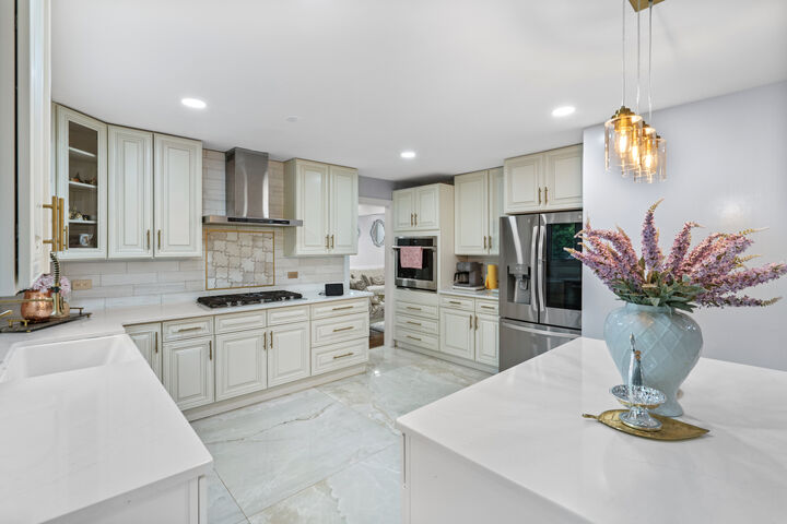 Property Photo:  13747 S 88th Avenue  IL 60462 