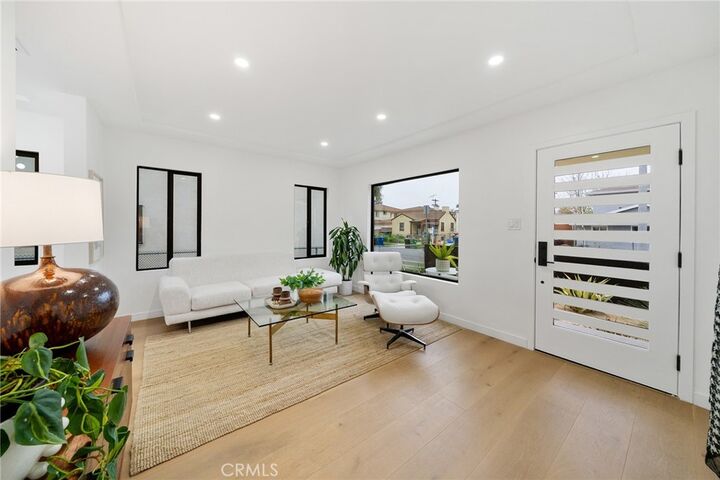 Property Photo:  2229 Shoredale  CA 90031 