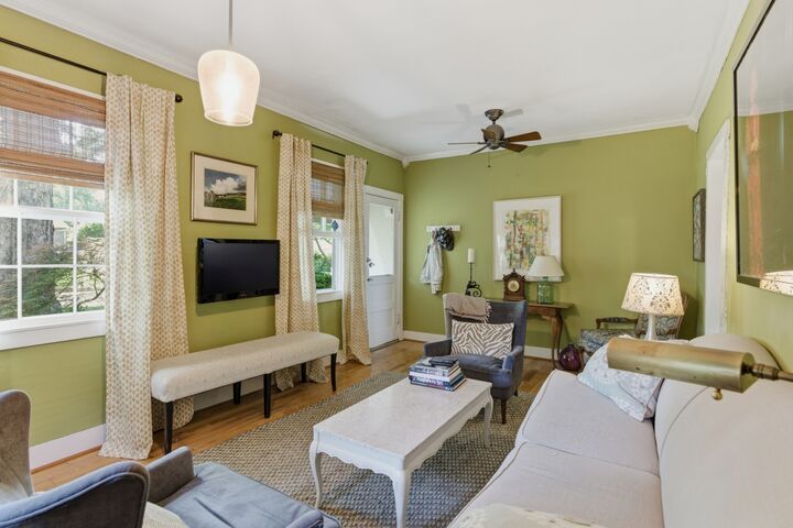 Property Photo:  1206 Cleves St  TN 37138 