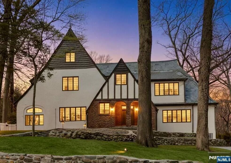 Property Photo: 400 Heights Road NJ 07450