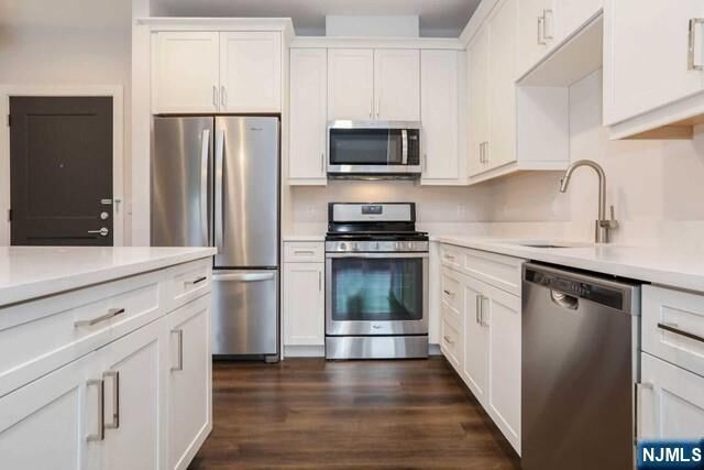 Property Photo:  110 Market Street 206  NJ 07663 