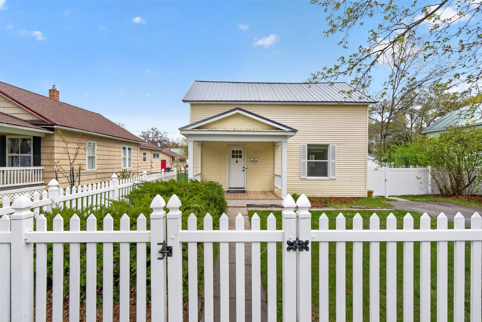Property Photo:  117 3rd Avenue E  MT 59901 