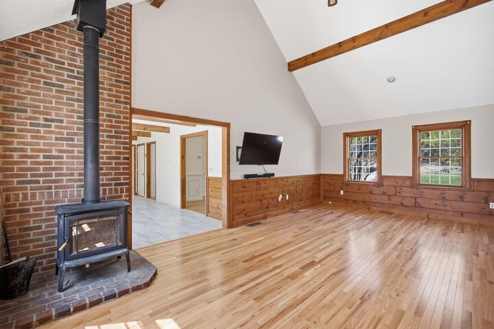 Property Photo:  89 Old Centre Road  NH 03037 
