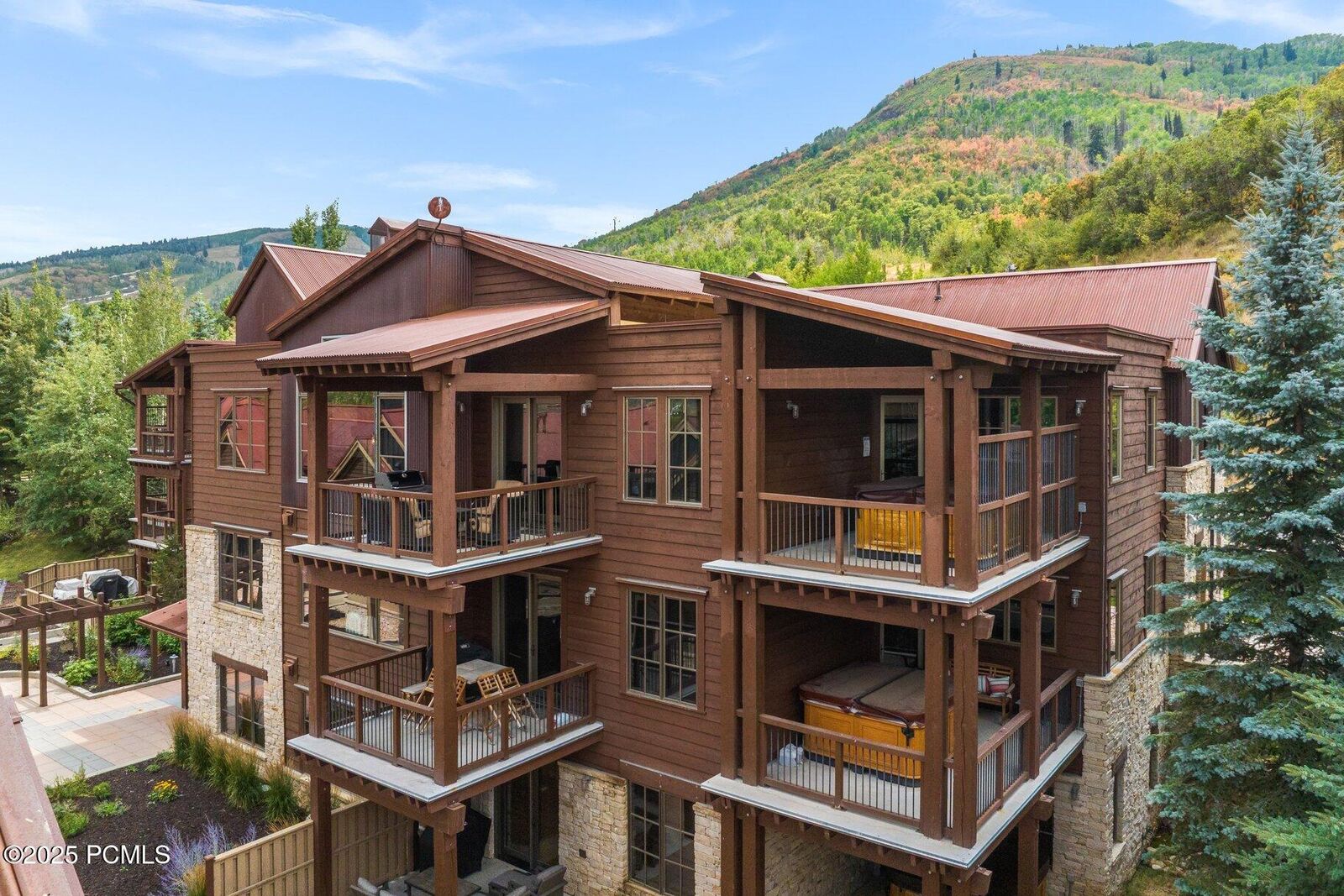 Property Photo: 1825 Three Kings Drive 4302 UT 84060