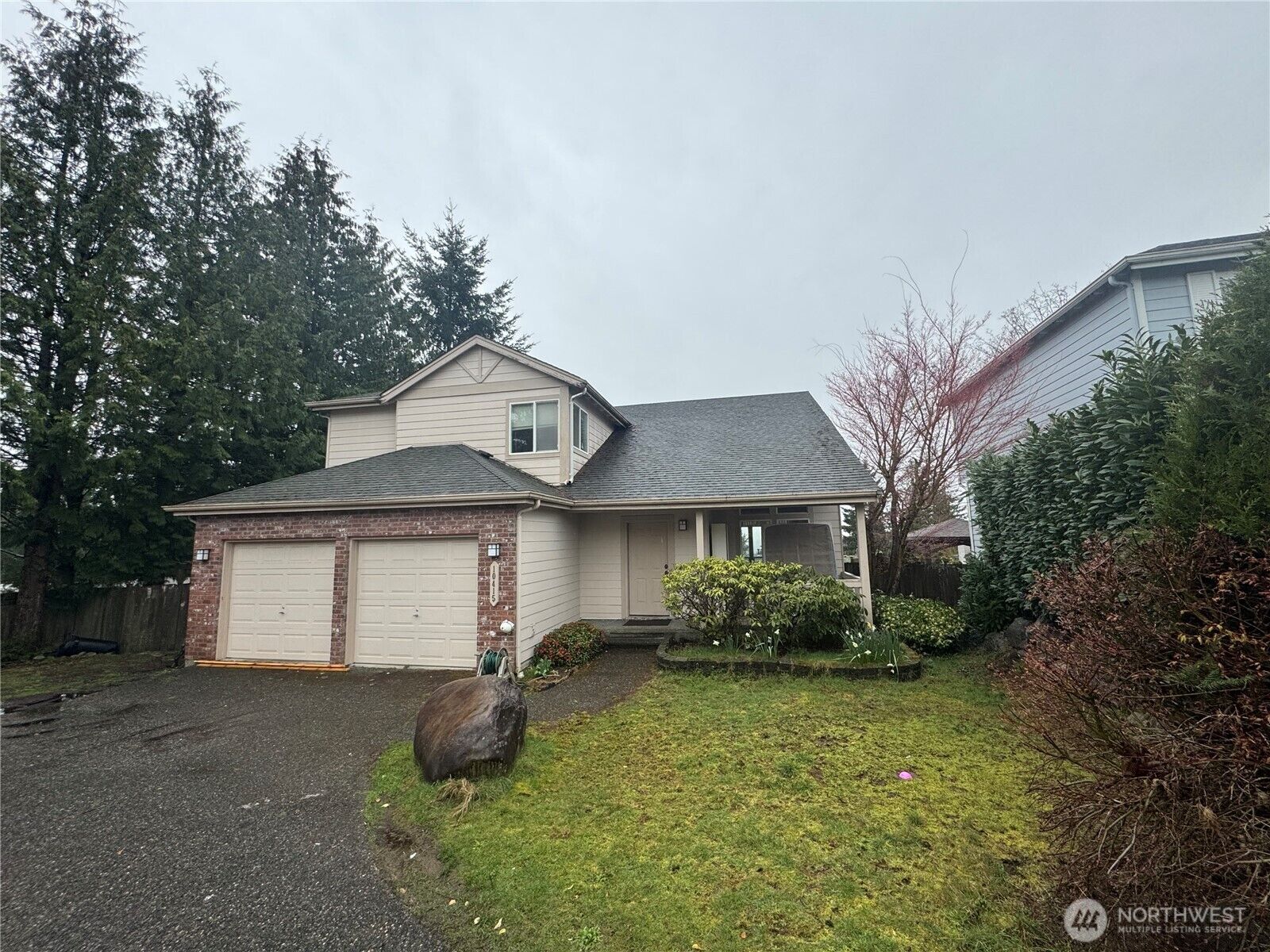 Property Photo:  10415 SE 214th Park  WA 98031 