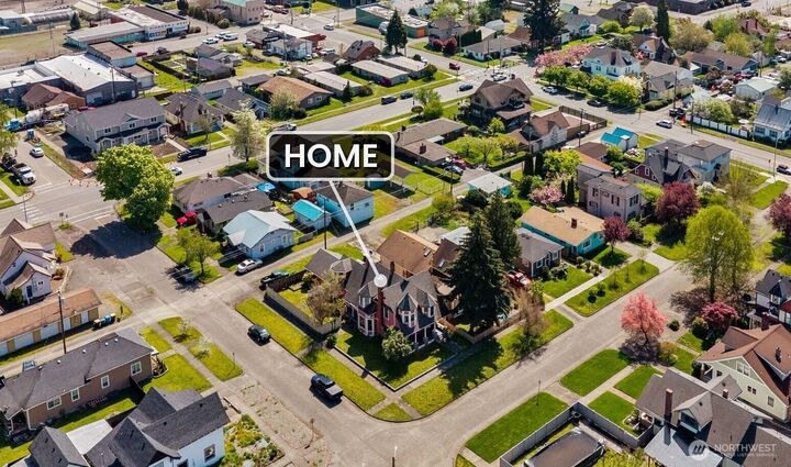 Property Photo:  726  E Street  WA 98531 