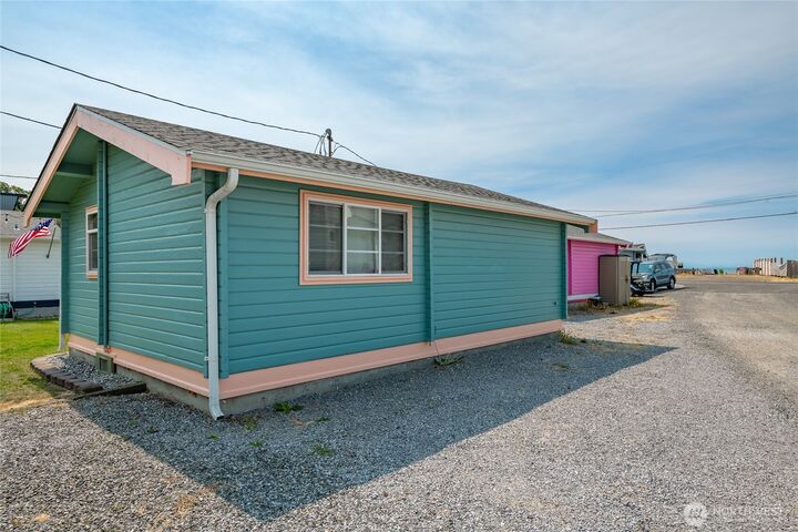 Property Photo:  7396  Birch Bay Drive 6  WA 98230 