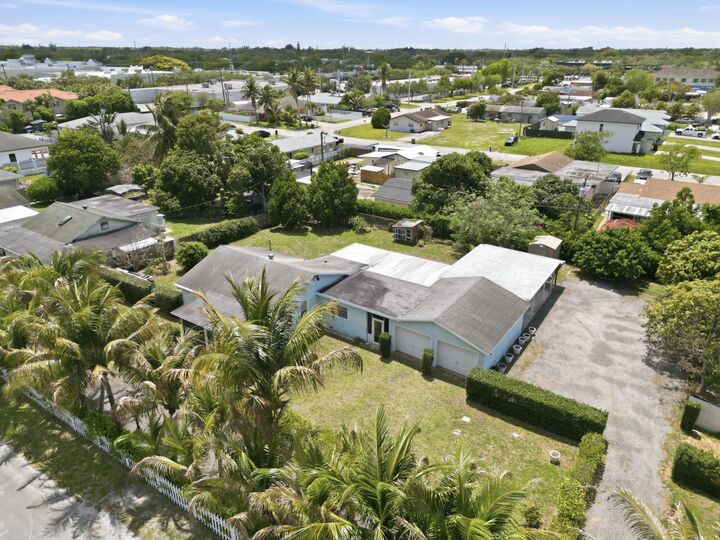 Property Photo: 683 Mercury Street FL 33406