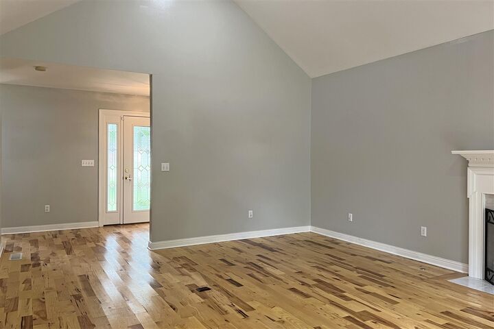 Property Photo:  1002 Dogwood Drive  KY 42134 