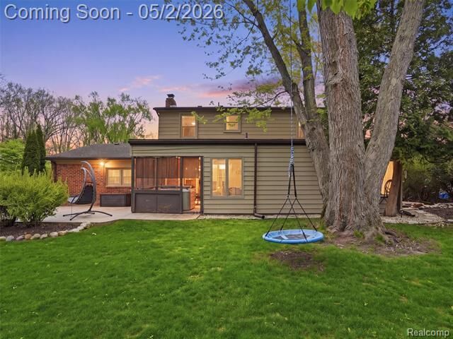 Property Photo:  37279 Maple Leaf Court  MI 48036 