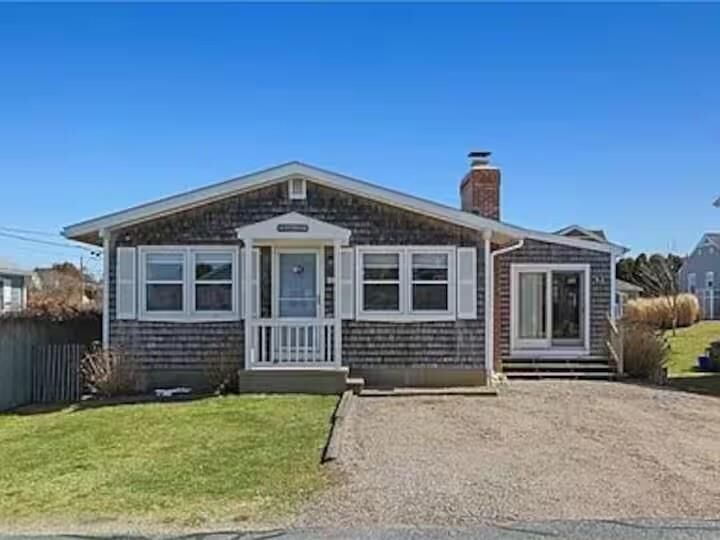 Property Photo:  10 Stanton Avenue  RI 02882 