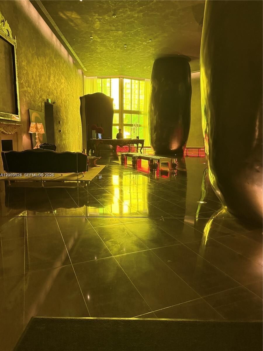 Property Photo:  465 Brickell Ave 619  FL 33131 