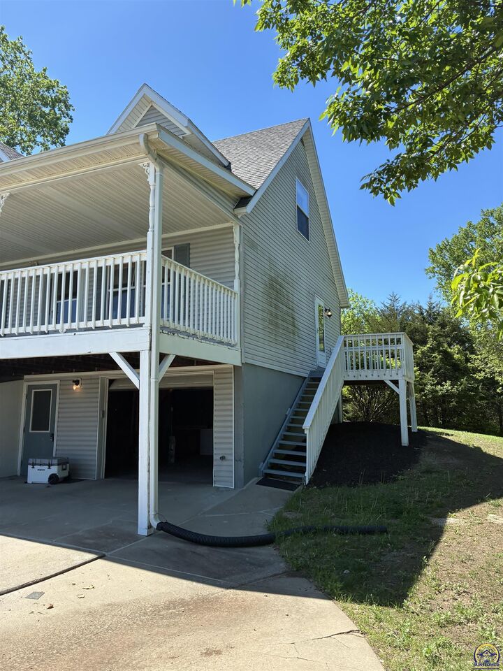 Property Photo:  1216 N Seminole Dr  KS 66536 