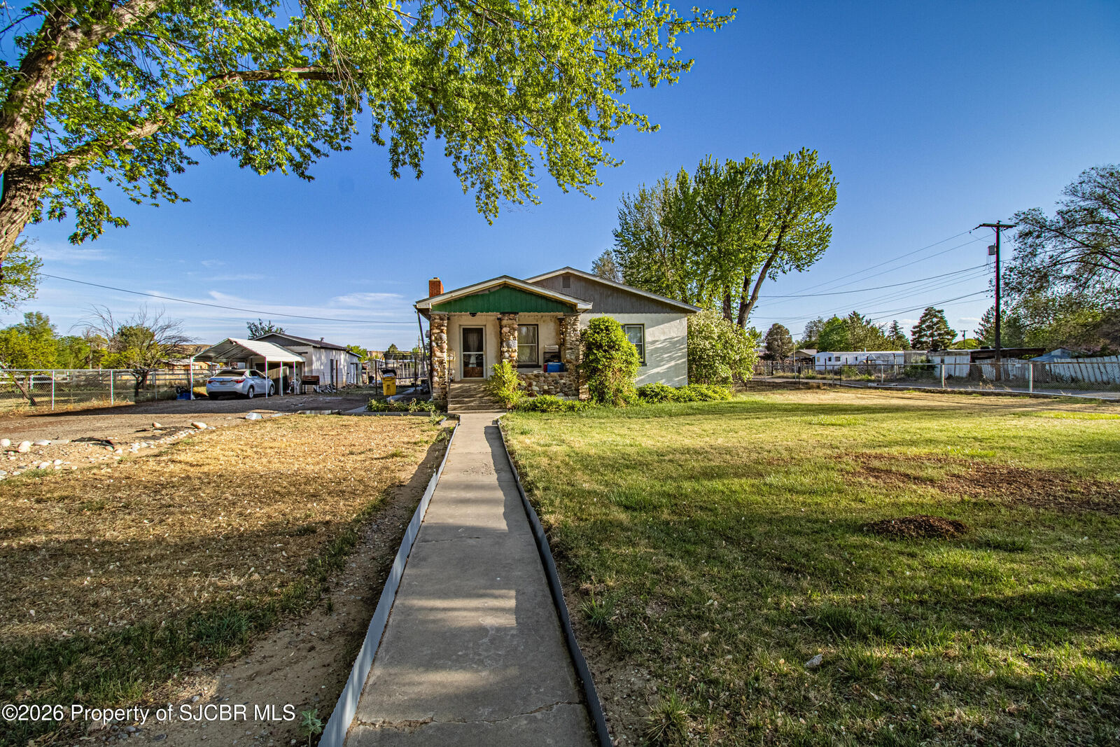 Property Photo:  415 Road 6100  NM 87417 