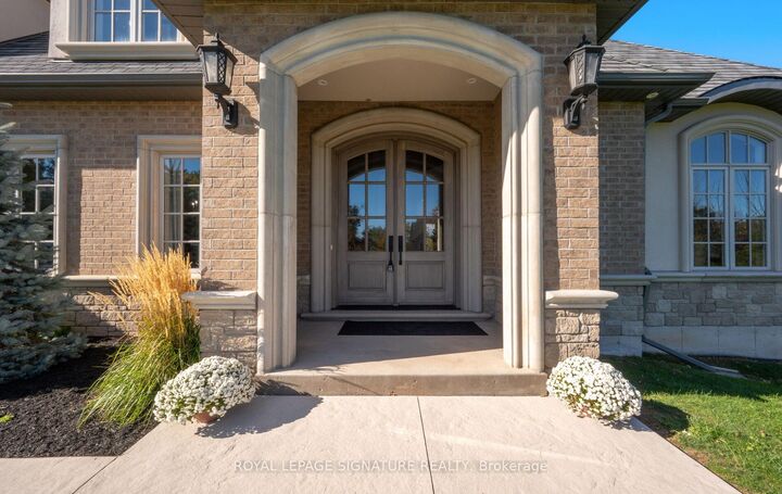Property Photo:  161 Perryman Court  ON N0B 1H0 