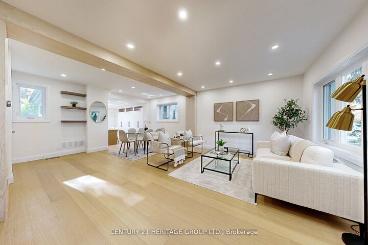 Property Photo:  547 Melrose Avenue  ON M5M 2A4 