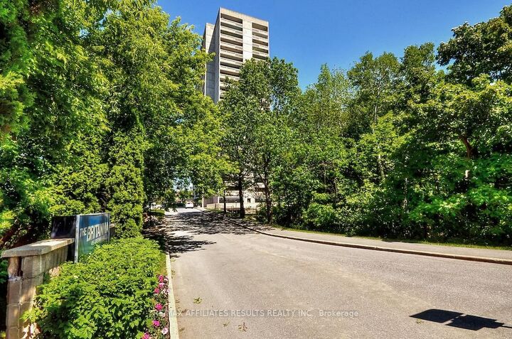 Property Photo: 415 Greenview Avenue 2110 ON K2B 8G5