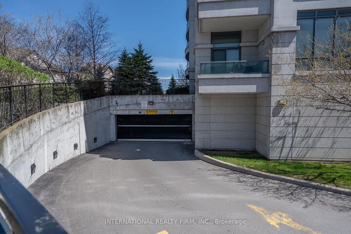 Property Photo: 20 North Park Road 204 ON L4J 0G7