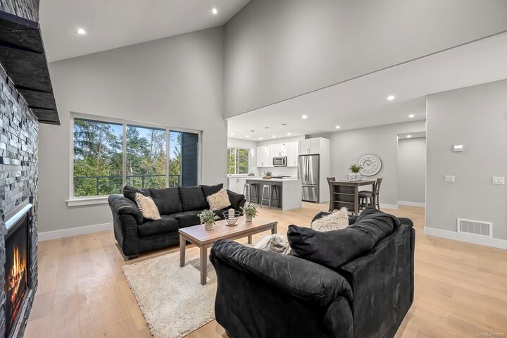 Property Photo: 3240 Klanawa Cres BC V9N 0H4