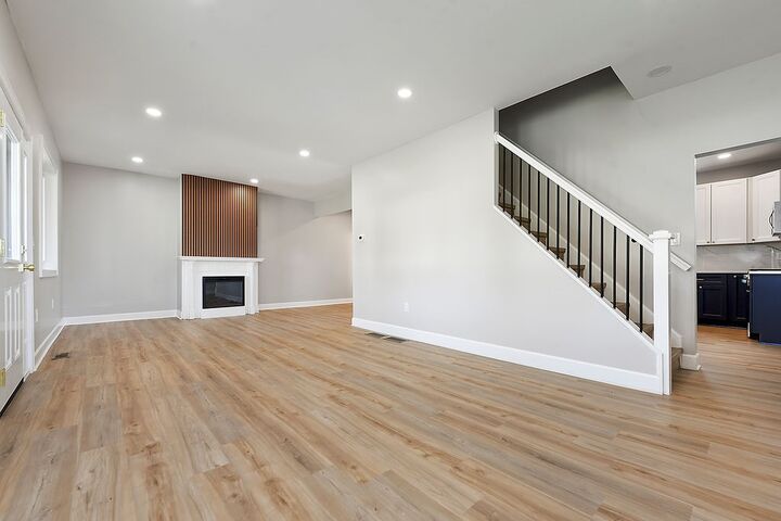 Property Photo:  1076 Chapel Rd  PA 15061 