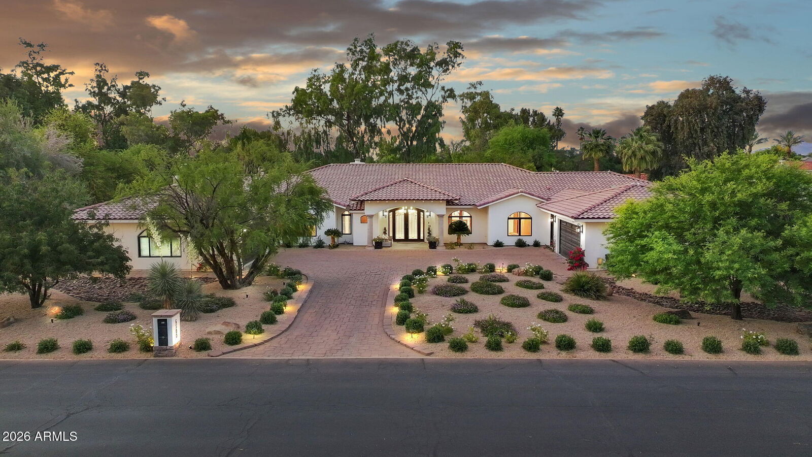 Property Photo:  6500 E Fanfol Drive  AZ 85253 