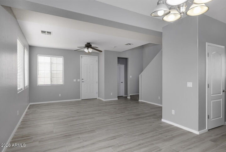 Property Photo:  856 S Colonial Drive  AZ 85296 