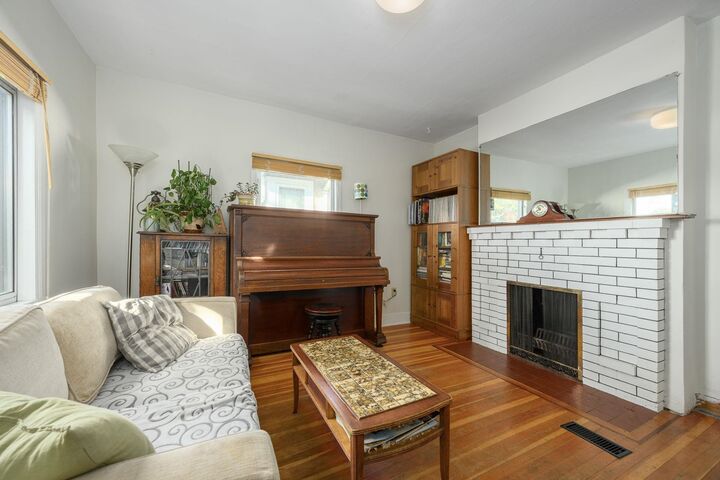 Property Photo: 2633 Venables Street BC V5K 2R4
