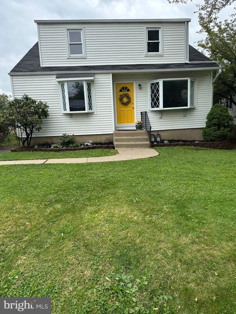 Property Photo:  1809 Lukens Avenue  PA 19090 