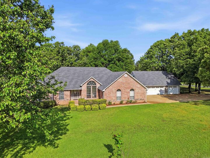 Property Photo:  8 Scenic Point  AR 72058 
