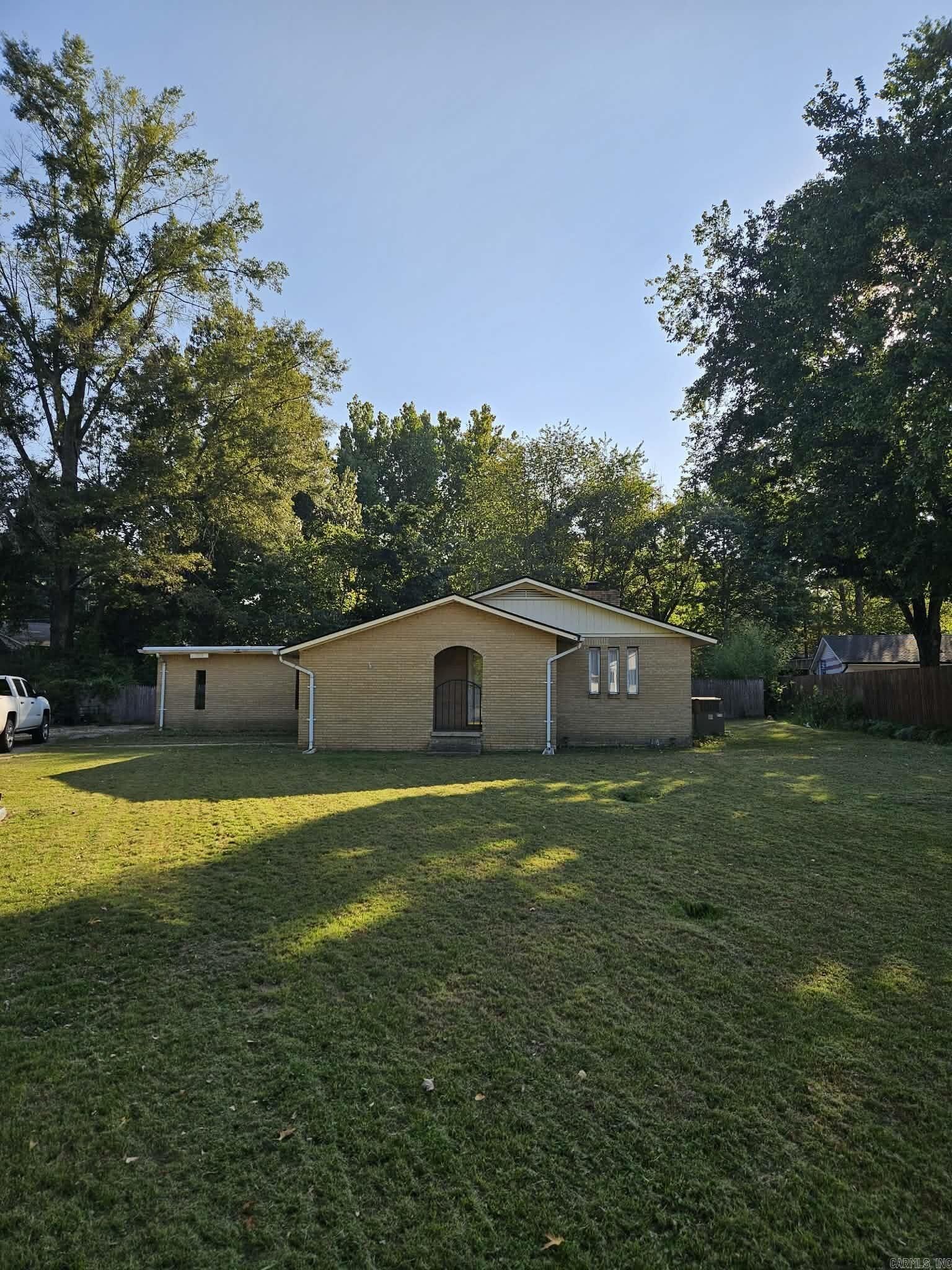 Property Photo:  1018 Homecrest Drive  AR 72454-000 