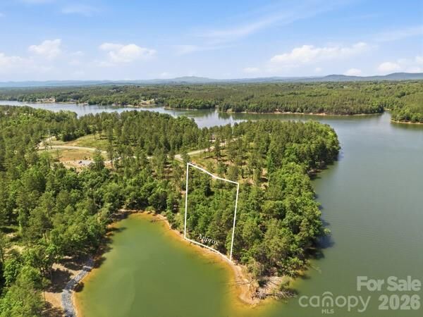 Property Photo: 2960 Jumping Run 89 NC 28612