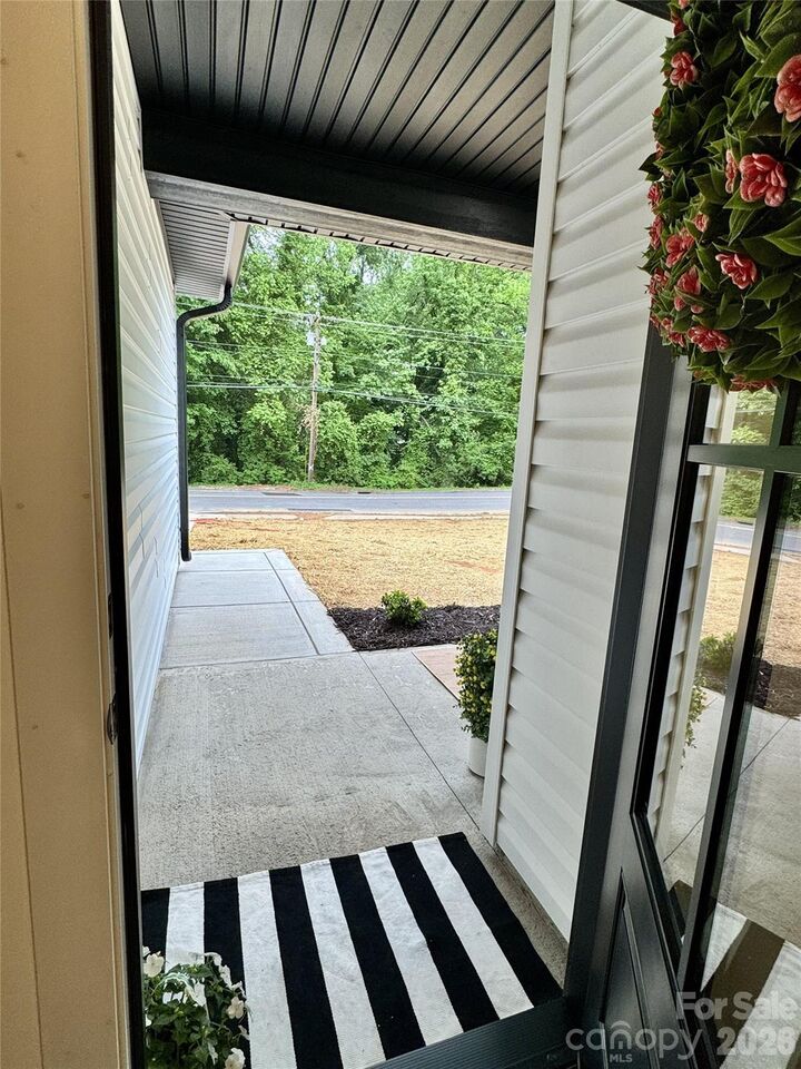 Property Photo:  325 N Chapel Street  NC 28088 