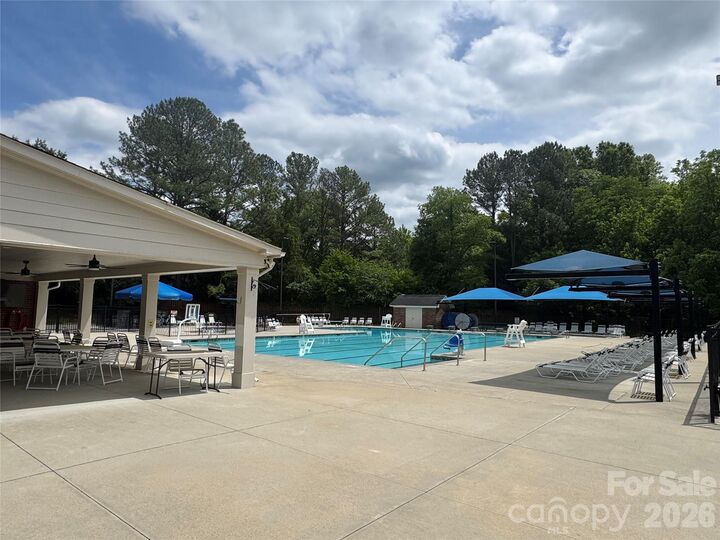 Property Photo:  2506 Winding Oak Drive  NC 28270 
