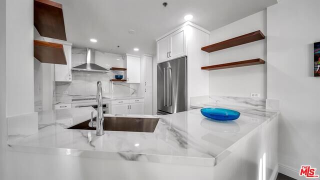 Property Photo: 10724 Wilshire Blvd CA 90024