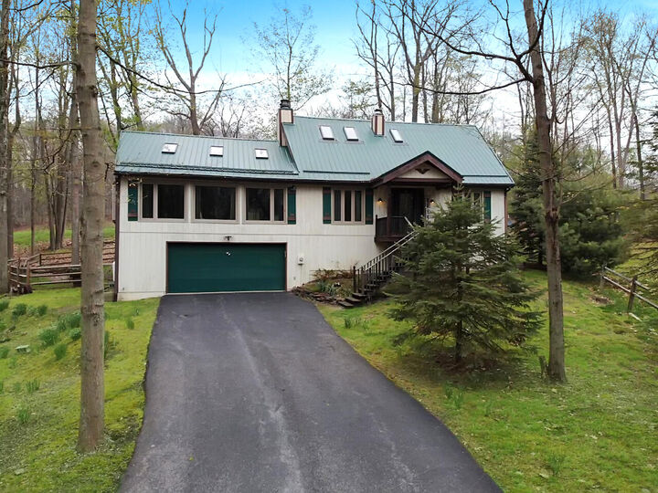 Property Photo:  189 Grande Terre Ct  PA 15801 