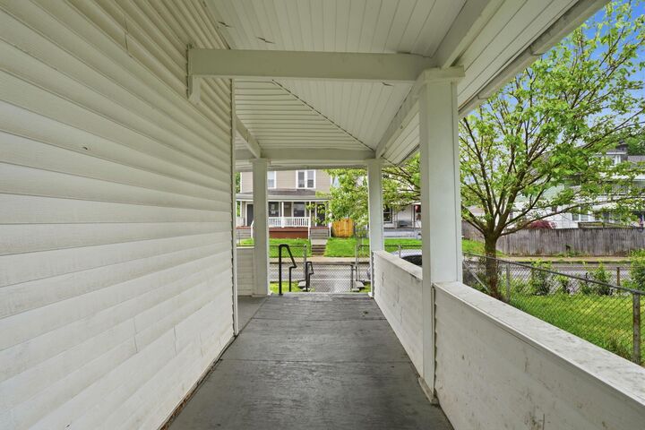 Property Photo:  64 S Princeton Avenue  OH 43222 
