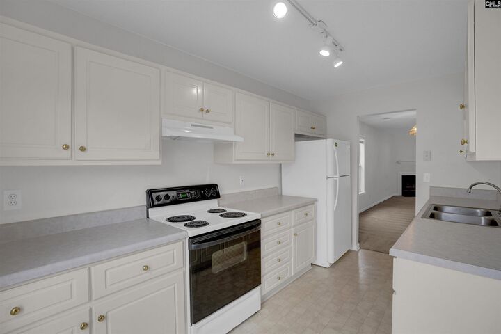Property Photo:  29 Hampton Oaks  SC 29212-3559 