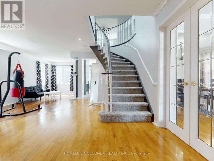 Property Photo:  39 Etherington Crescent  ON L4N 7T2 