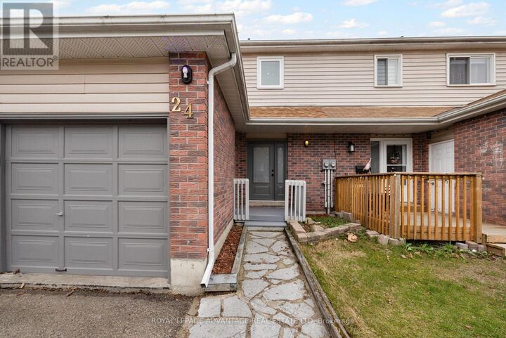 Property Photo: 24 Garden Avenue ON K7H 3L9