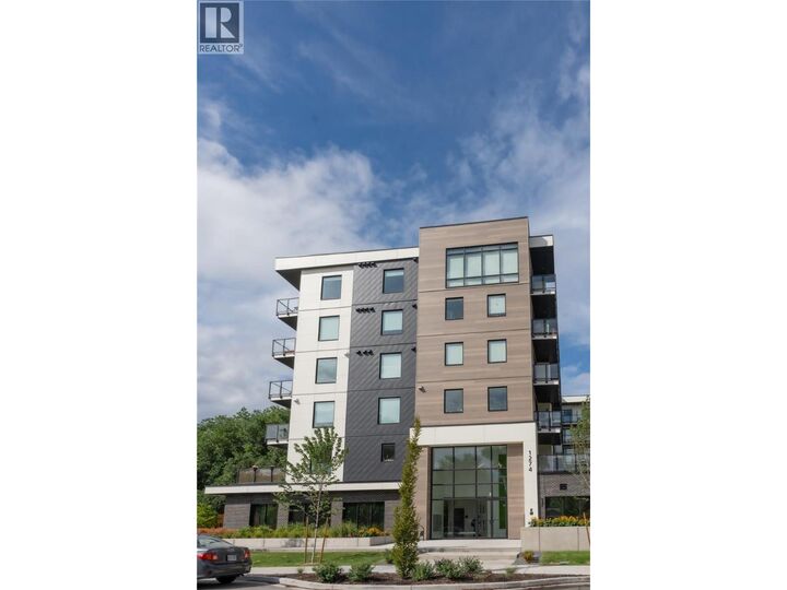 Property Photo: 1301 Belaire Avenue 514 BC V1Y 0M7