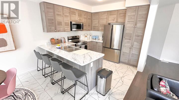 Property Photo:  15 Charm Place  ON L2V 0K2 
