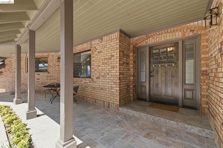 Property Photo: 16592 Parkridge Ave CA 95370