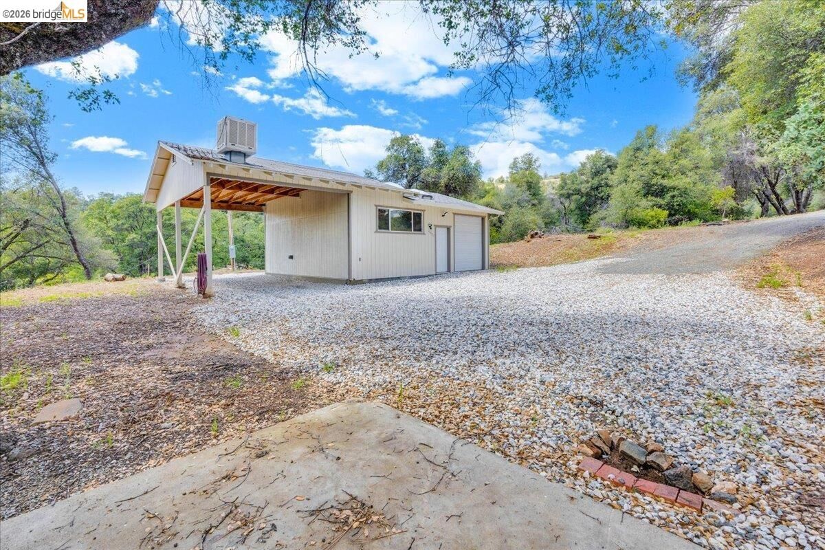 Property Photo: 20071 Barnwood Ct CA 95370