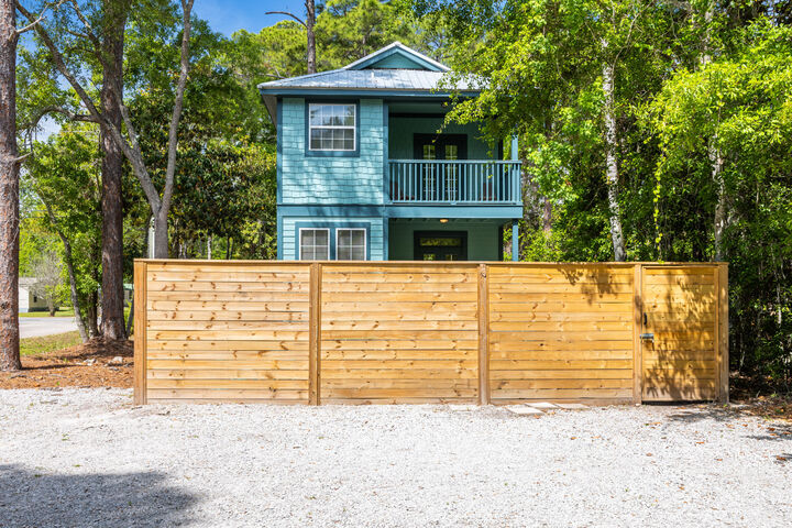 Property Photo:  1562 N County Highway 393  FL 32459 
