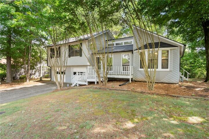Property Photo: 1179 Midland Drive NW GA 30102